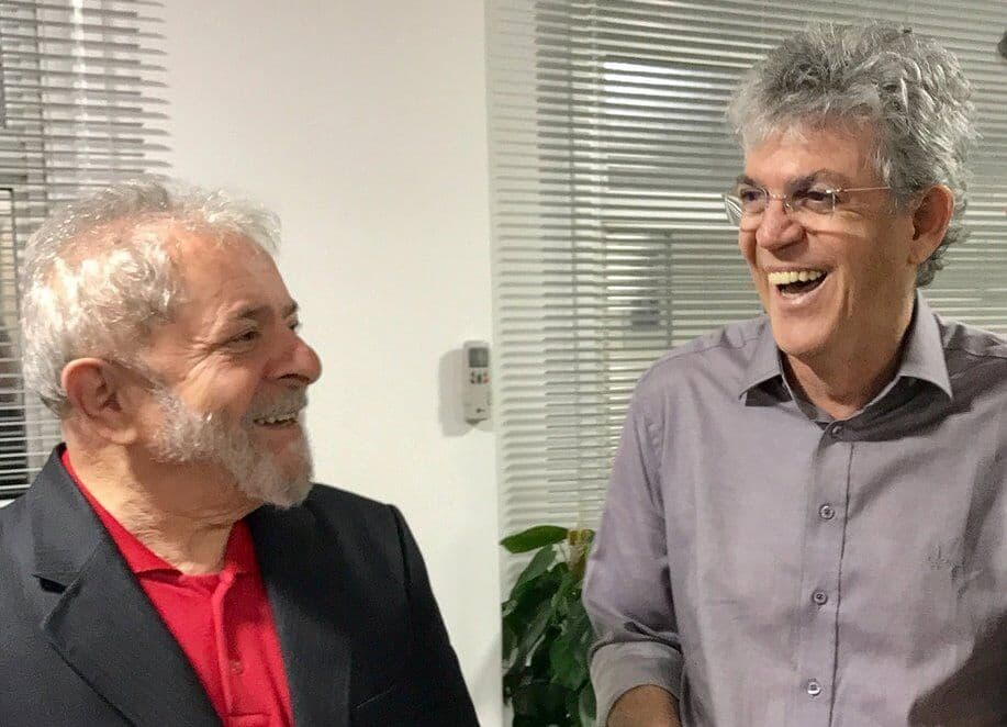 Lula revela a Ricardo Coutinho que visitará a Paraíba no dia 26 de agosto