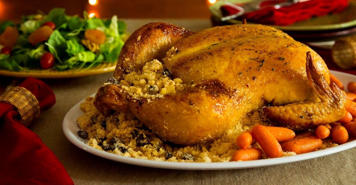 Chester recheado com farofa, uma receita que não pode faltar na ceia de natal