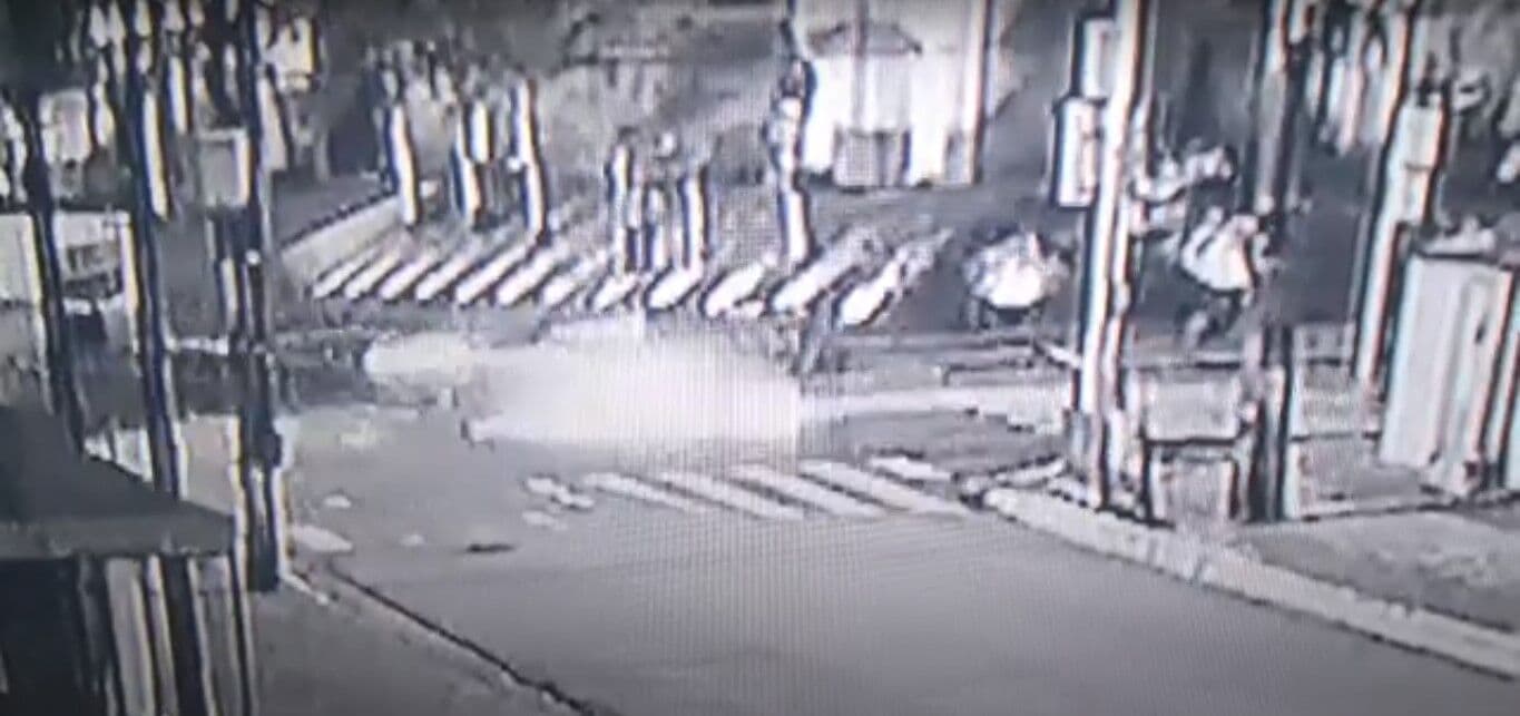 Quatro pessoas morrem em acidente envolvendo caminhonete e carroça na Paraíba