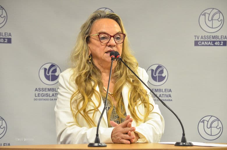 Doutora Paula revela que pode ser candidata a prefeita em São João do Rio do Peixe