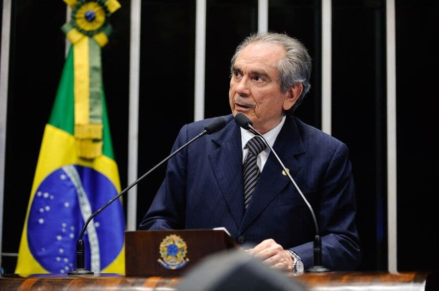 Lira felicita as mães paraibanas pelo seu dia