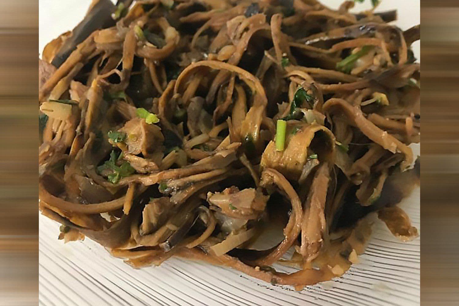 Carne de casca de banana