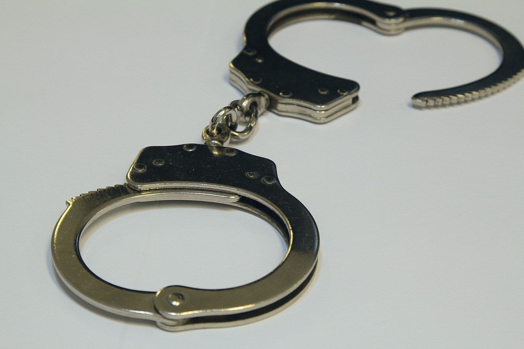 Polícia Militar cumpre mandados de prisão na zona sul de João Pessoa; dois dos alvos estavam em presídios