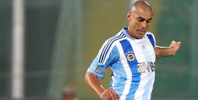Jogador paraibano, ex-zagueiro da Seleção, é preso por atraso em pensão de R$ 16 mil