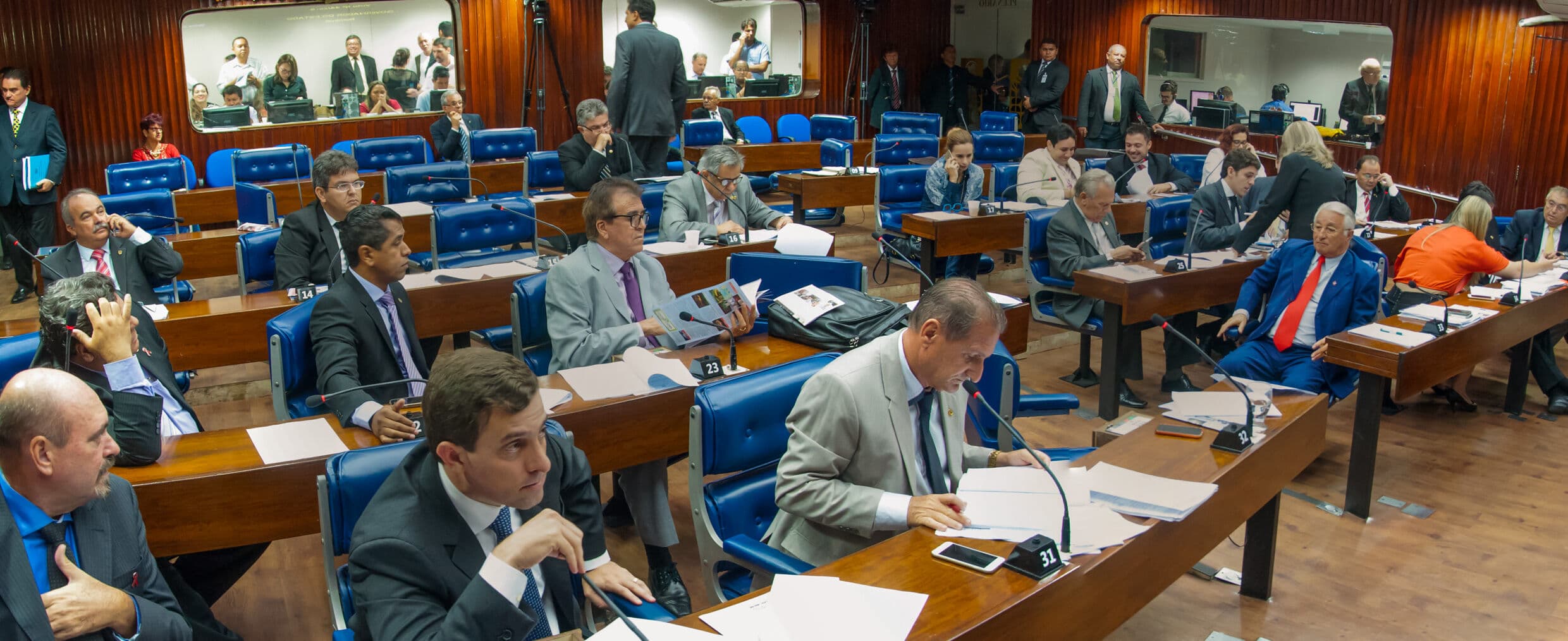 Debate sobre Aedes Aegypti deve marcar retorno de deputados às sessões