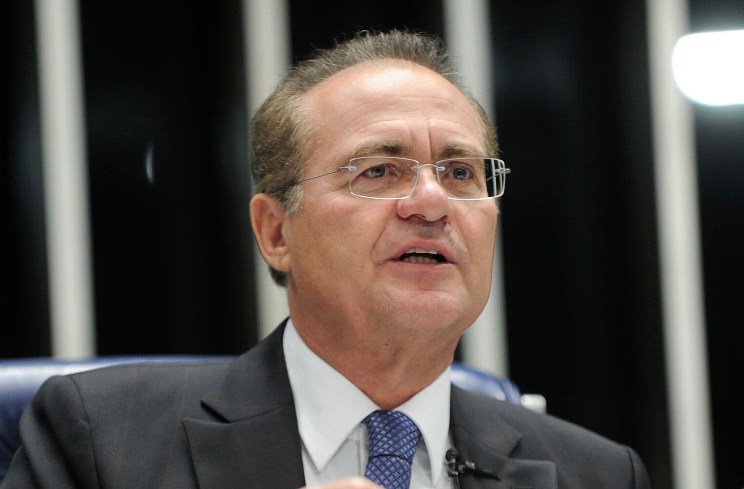 Renan exonera assessor de Delcídio que gravou conversa com Mercadante