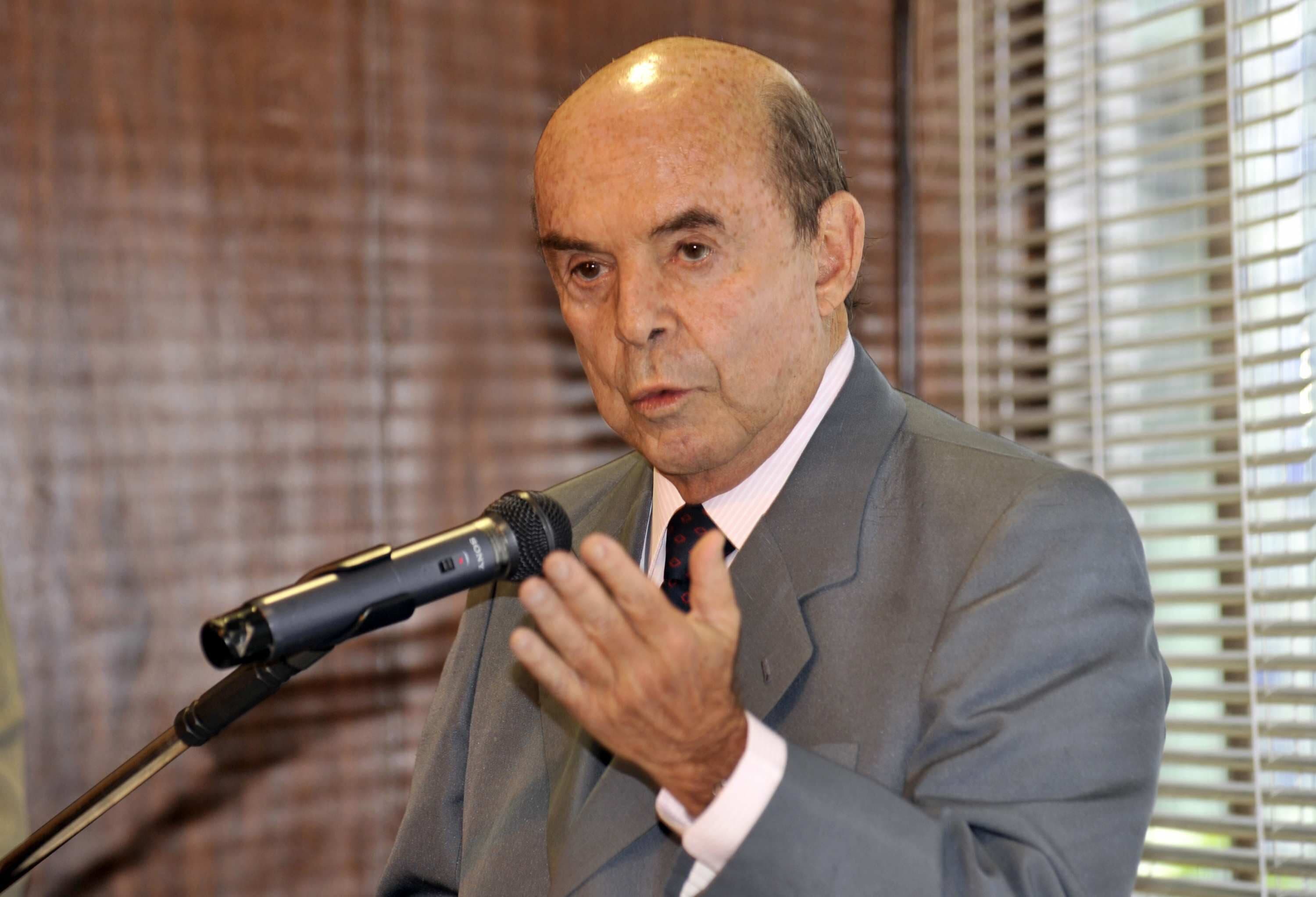 Francisco Dornelles assume governo do Rio por 30 dias