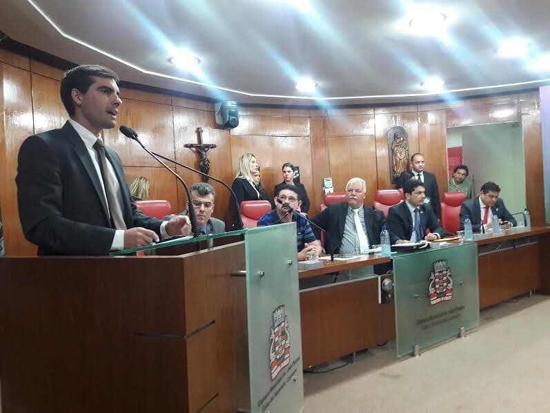 CMJP cria comissão para discutir reivindicações dos professores com Cartaxo