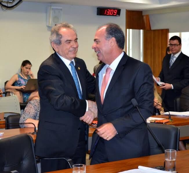 Raimundo Lira vota a favor de projeto que presta homenagem a Ariano Suassuna