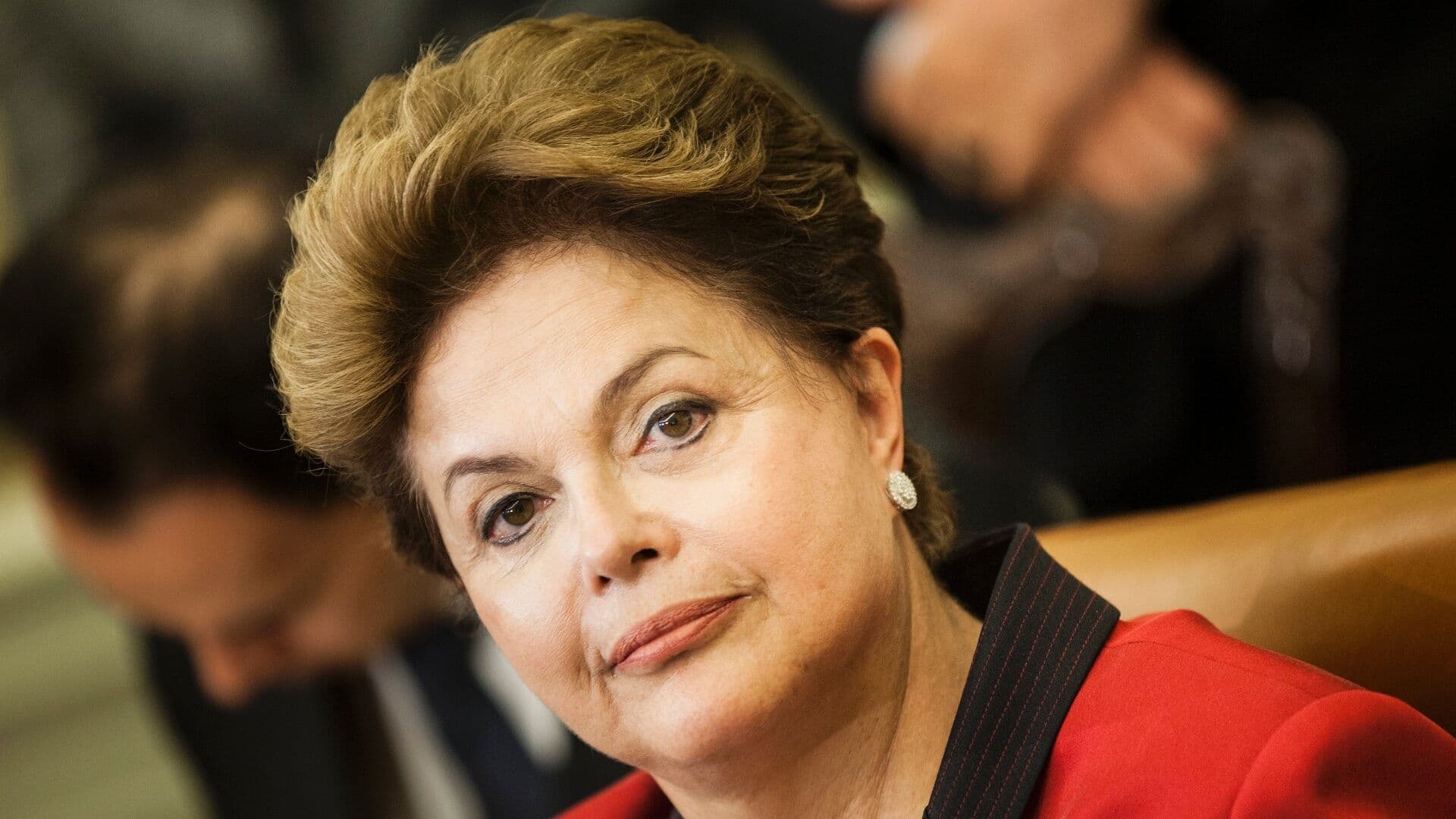 Senado prepara projeto sobre direitos de Dilma em caso de afastamento