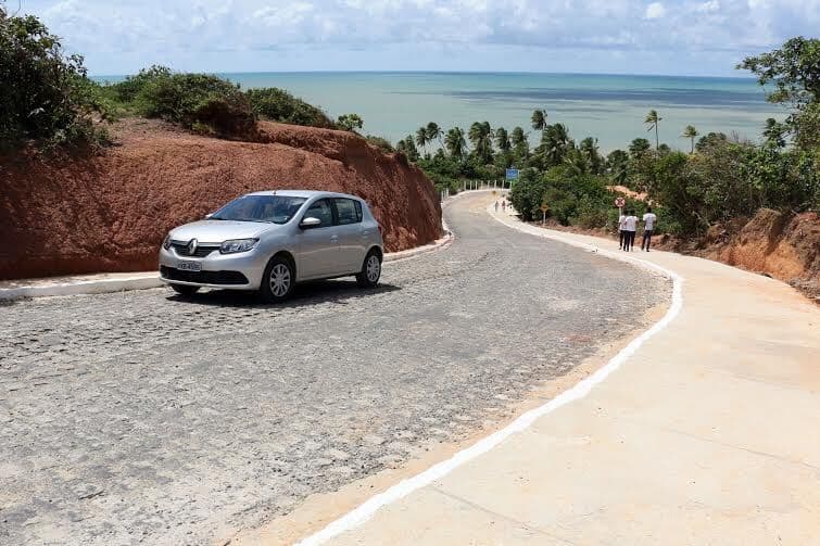 Inaugurada pavimentação do acesso à Praia de Coqueirinho no Litoral Sul