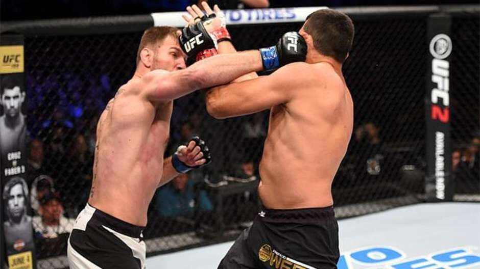 Werdum é nocauteado no primeiro round e perde cinturão no UFC 198