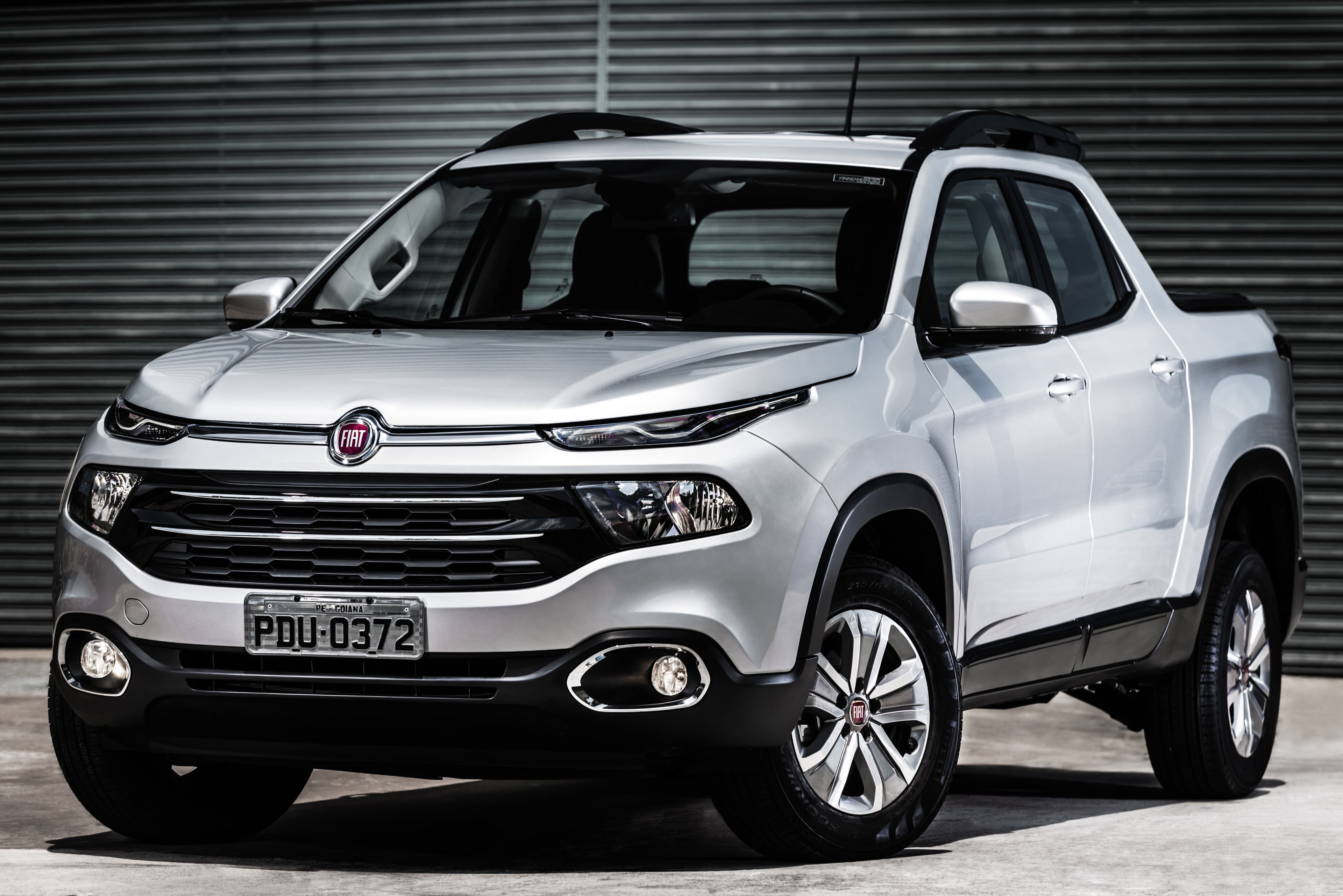 Fiat anuncia recall para fixação do estepe da Toro