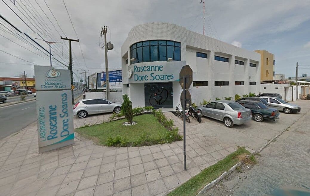Casal faz 'arrastão' na clínica Roseane Dore Soares até malote de exames foi roubado