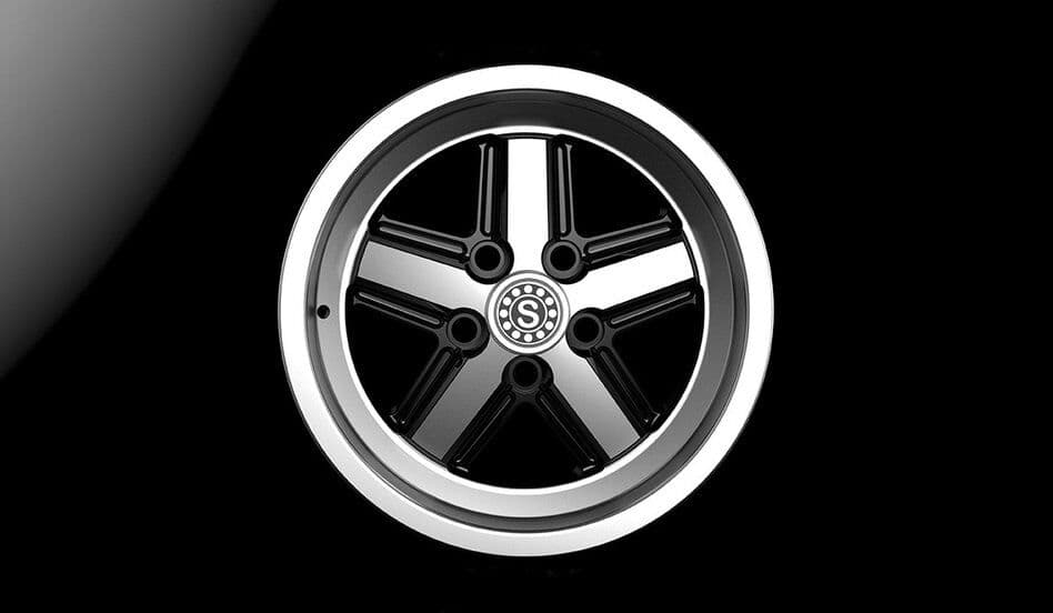 Clássico dos anos 70, a roda Cruz de Malta está de volta