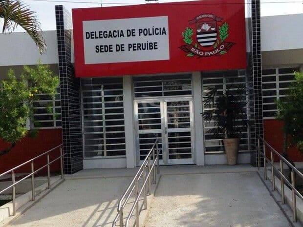 Pai espanca filho de 5 anos porque ele demorou para ir comer e garoto morre