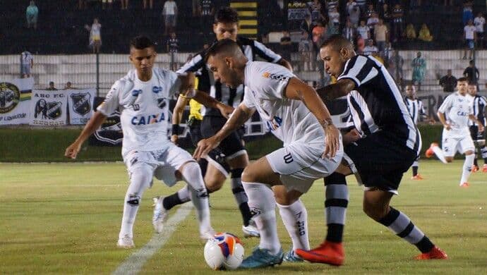 Botafogo empata e perde liderança da Série C aos 45 do segundo tempo