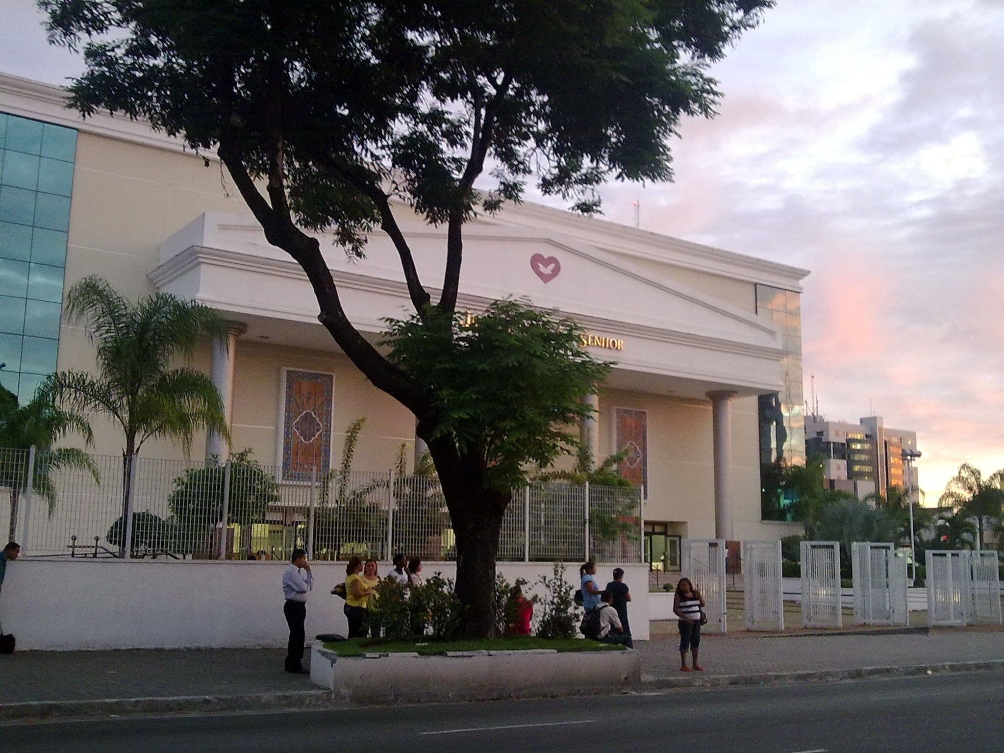 Igreja Universal é condenada a indenizar em R$ 200 mil pastor obrigado a fazer vasectomia na Paraíba