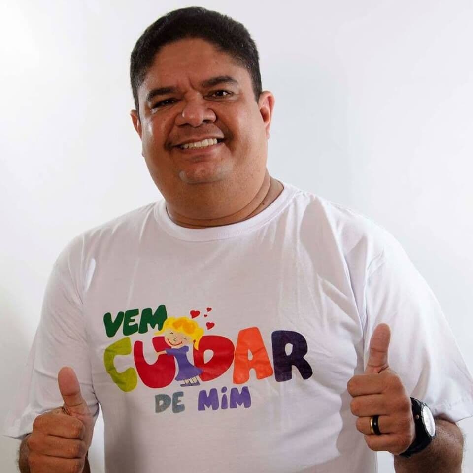Candidato a vereador promete que se for eleito vai doar metade do salário