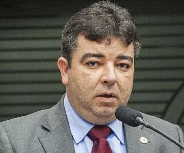 Artur Filho parabeniza ALPB pela Frente Parlamentar em Defesa da Vaquejada