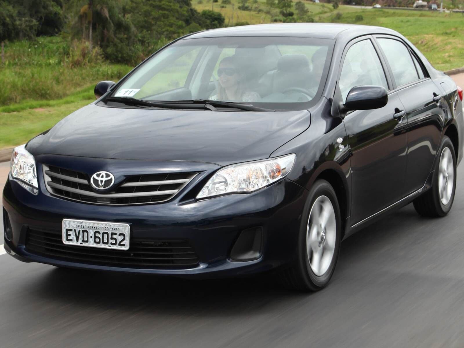 Toyota promove recall de mais de 300 mil unidades de Corolla e Etios no Brasil