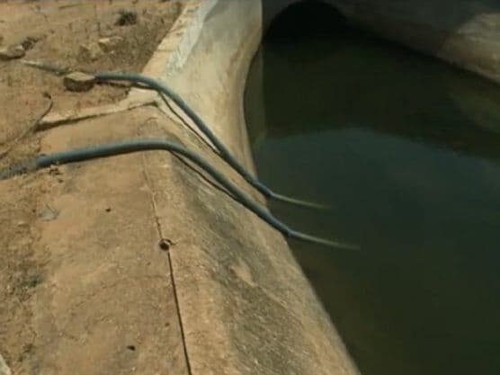 Águas do canal da redenção são desviadas para propriedades particulares