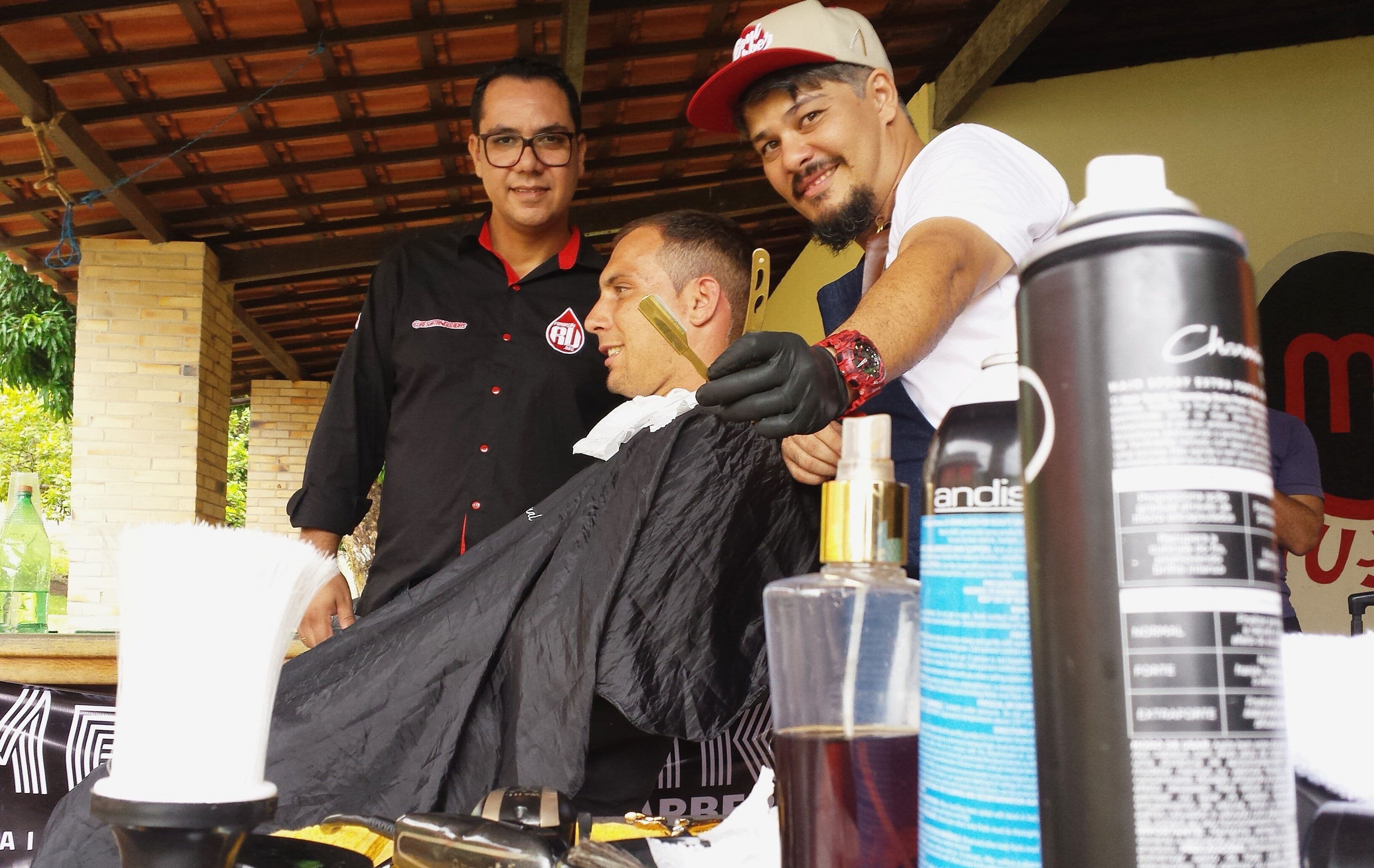 Social Day leva serviços de barbearia a instituições filantrópicas de João Pessoa