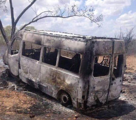 Carro de empresário é incendiado durante tentativa de assalto no Sertão