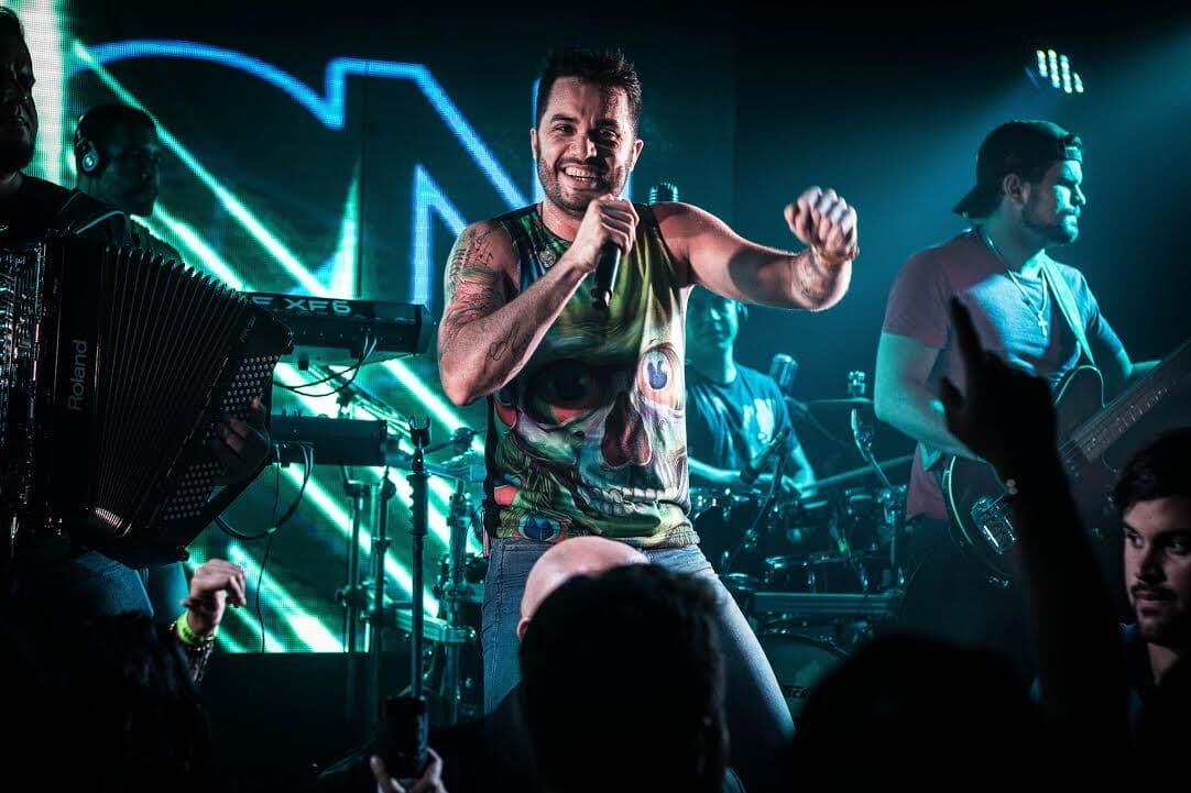 Ramon Schnayder faz show de lançamento de novo CD, neste sábado