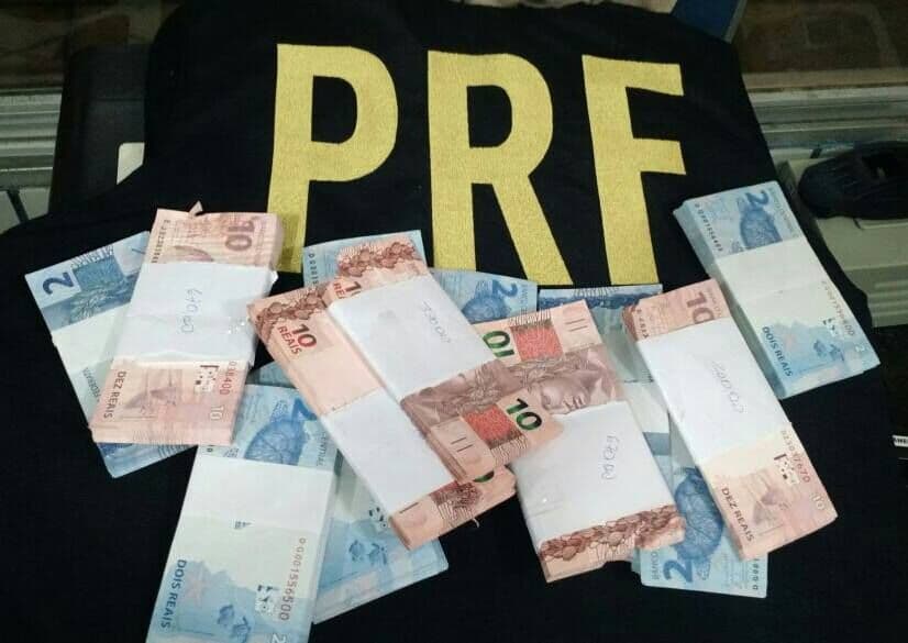 Dupla suspeita de assalto a banco é presa pela PRF em Mamanguape