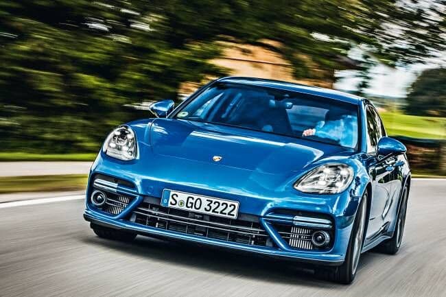 Porsche 911 GTS chega ao Brasil com preços a partir de R$ 687 mil