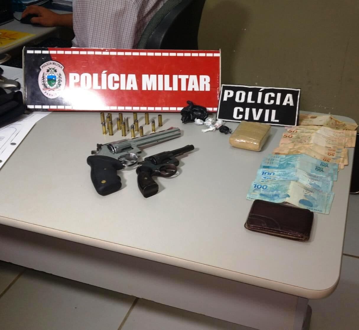 Polícia prende quatro pessoas suspeitas de integrar quadrilha de tráfico de drogas