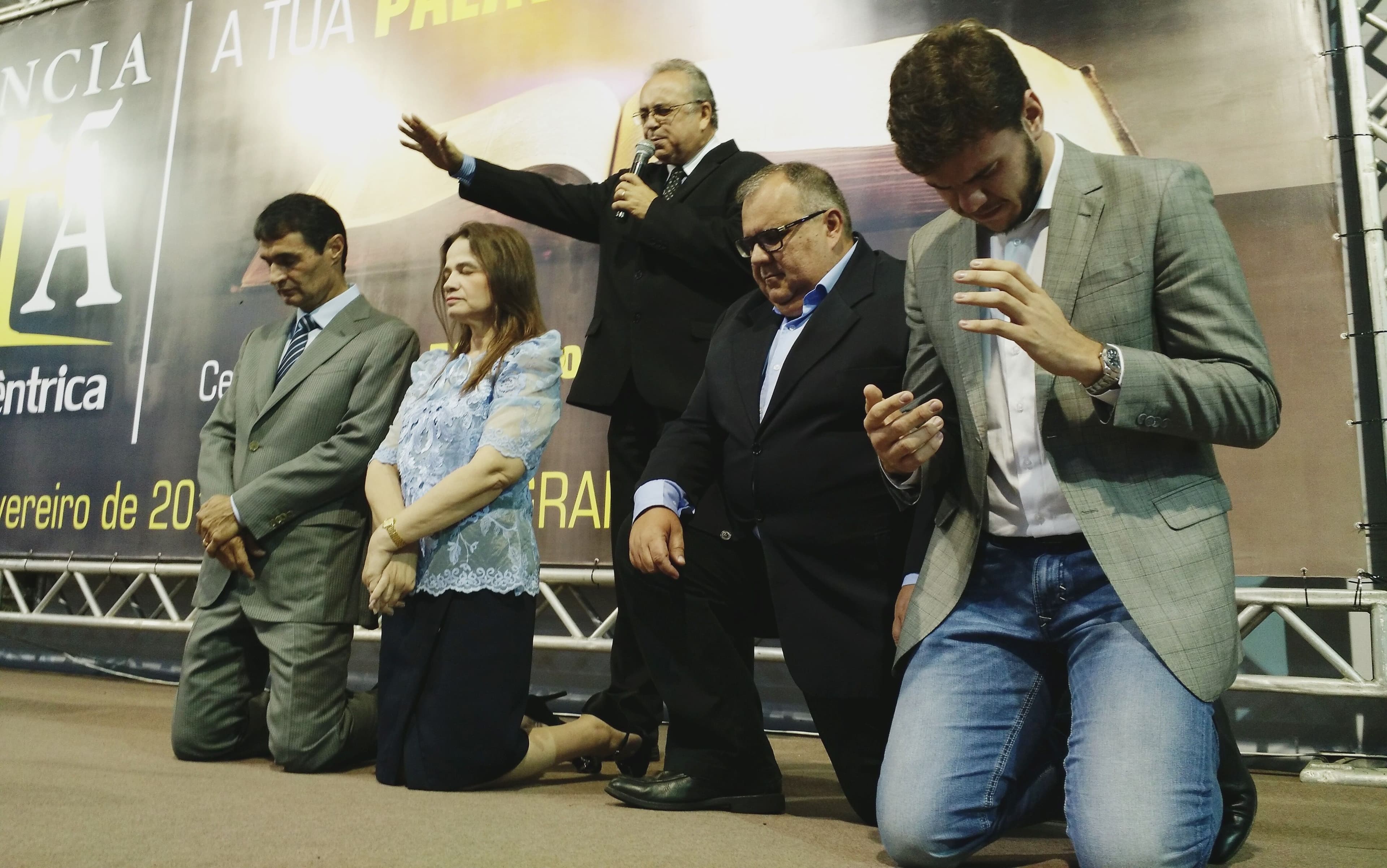 Rômulo prestigia abertura da 19ª Consciência Cristã em Campina Grande