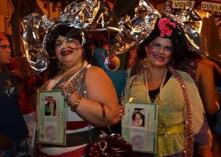 Irreverência, cores e animação marcam a noite desta sexta-feira com o bloco Cafuçu