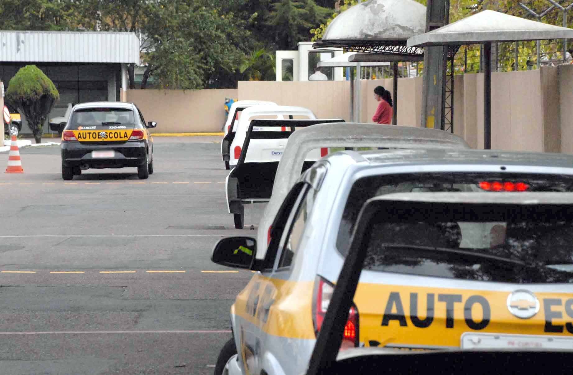 Mais de 100 autoescolas na Paraíba serão impactadas após fim da obrigatoriedade para CNH, prevê superintendente do Detran