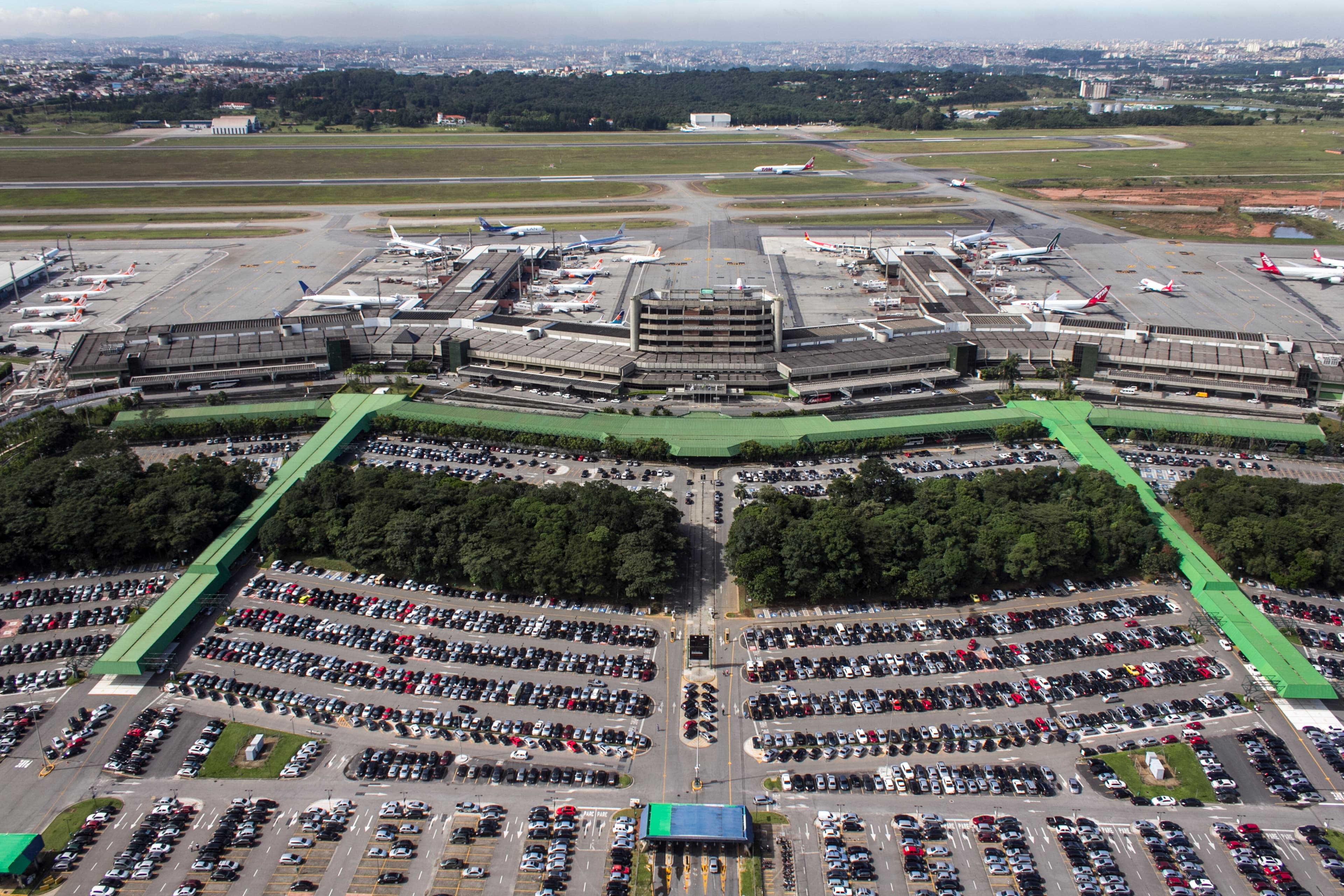 Alvo de operação Carne Fraca é preso no aeroporto de Guarulhos