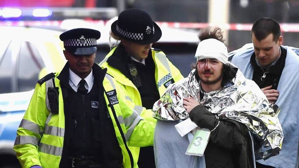 Atentado em Londres deixa quatro mortos e 20 feridos