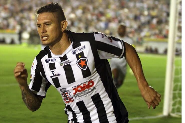 De virada, Botafogo-PB vence o Campinense em pleno Amigão