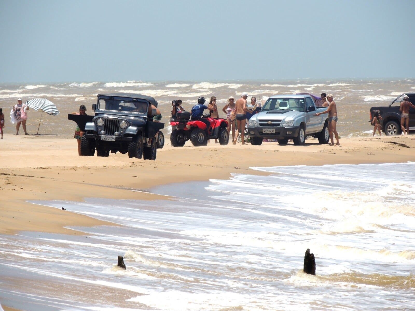 Guarda Municipal do Conde começa a fiscalizar trânsito de veículos na areia de praias