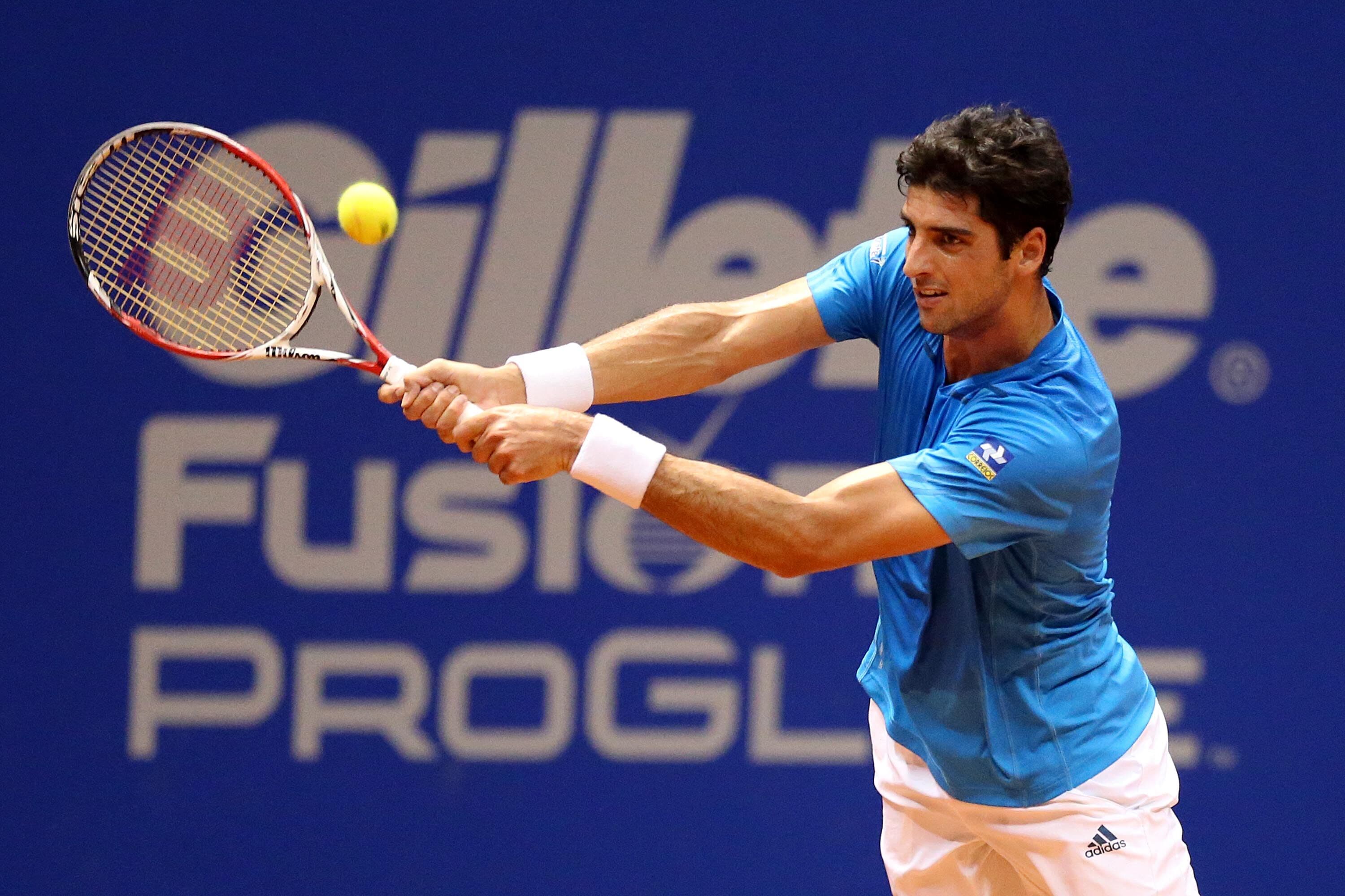 Bellucci é atropelado por Tomic e dá adeus ao Australian Open logo na estreia