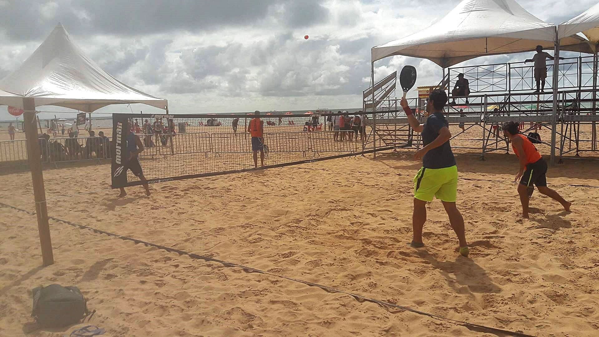 Torneio internacional de Beach Tennis movimenta praias da Capital