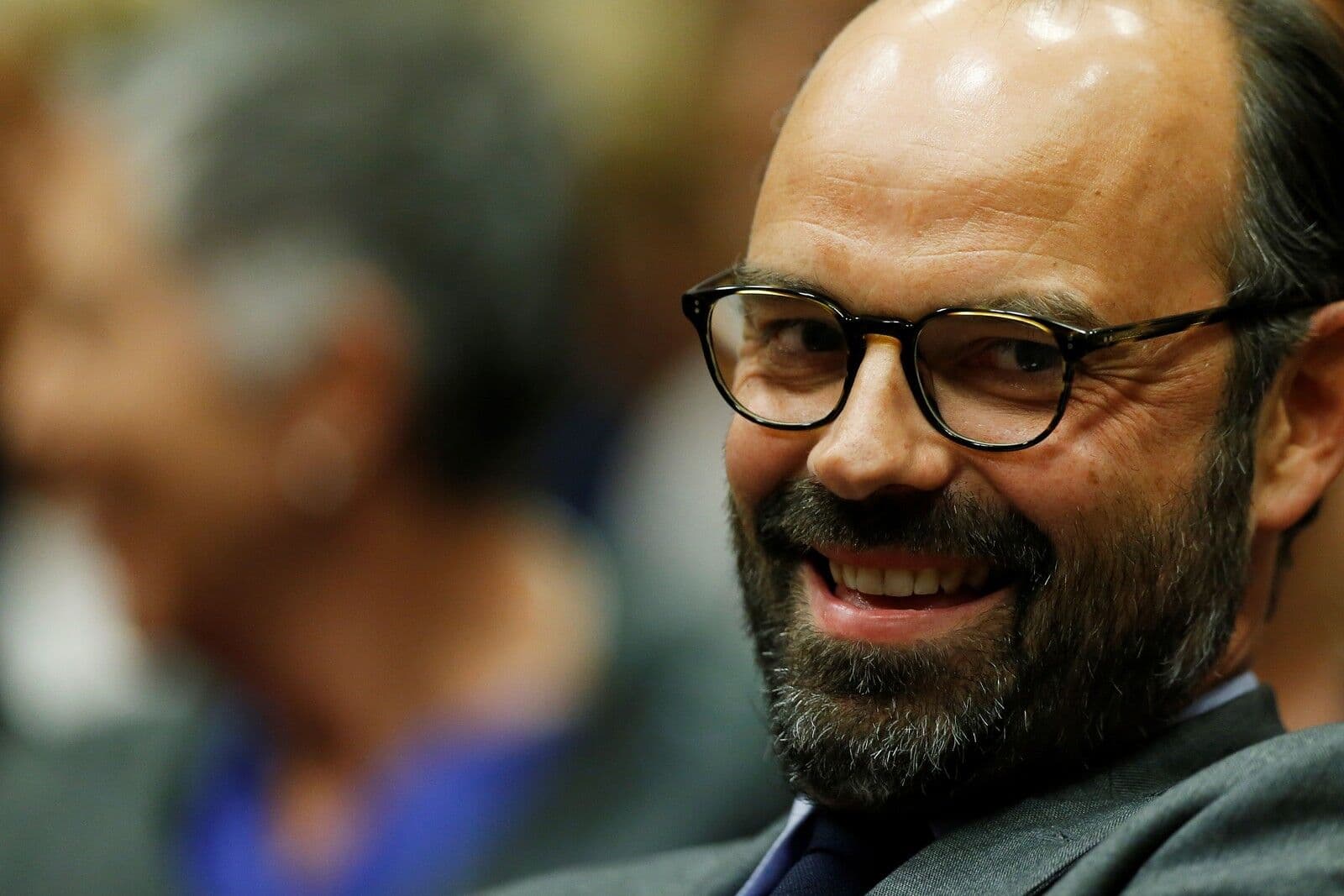 Macron nomeia conservador Édouard Philippe como primeiro-ministro da França