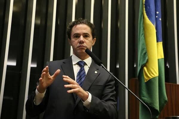Deputado quer proibir a importação de crustáceos do Equador devido à doença “Mancha Branca”