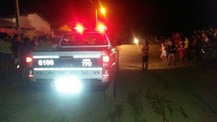 Homem é executado enquanto dirigia automóvel