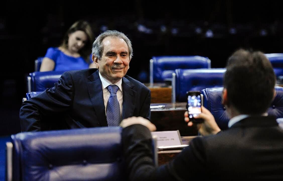 Lira recebe prefeitos paraibanos e reassume compromisso de viabilizar recursos