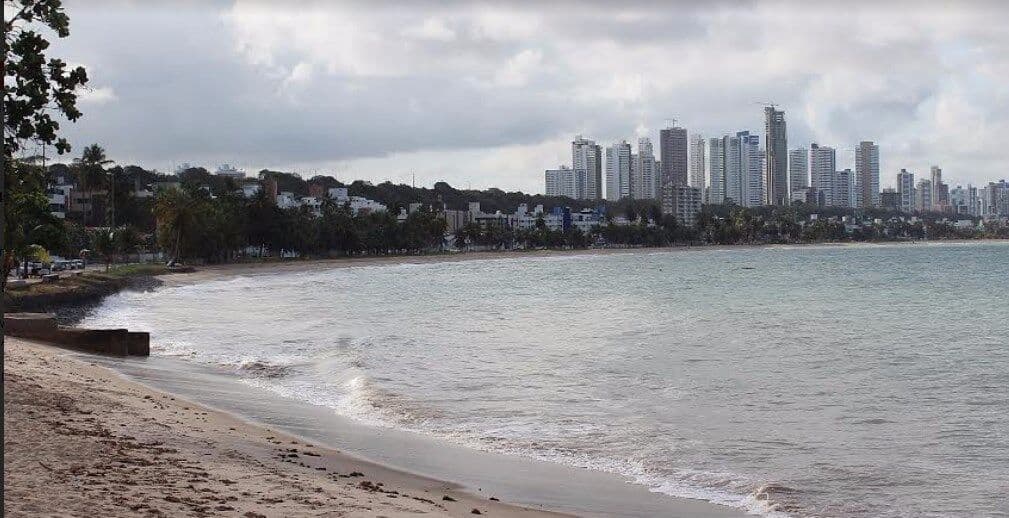 Banhistas podem aproveitar 50 praias do litoral paraibano neste fim de semana
