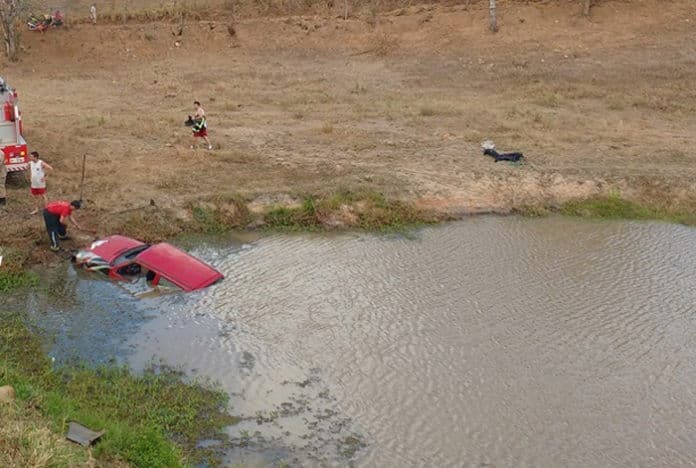 Homem morre ao cair com veículo em açude no Brejo Paraibano