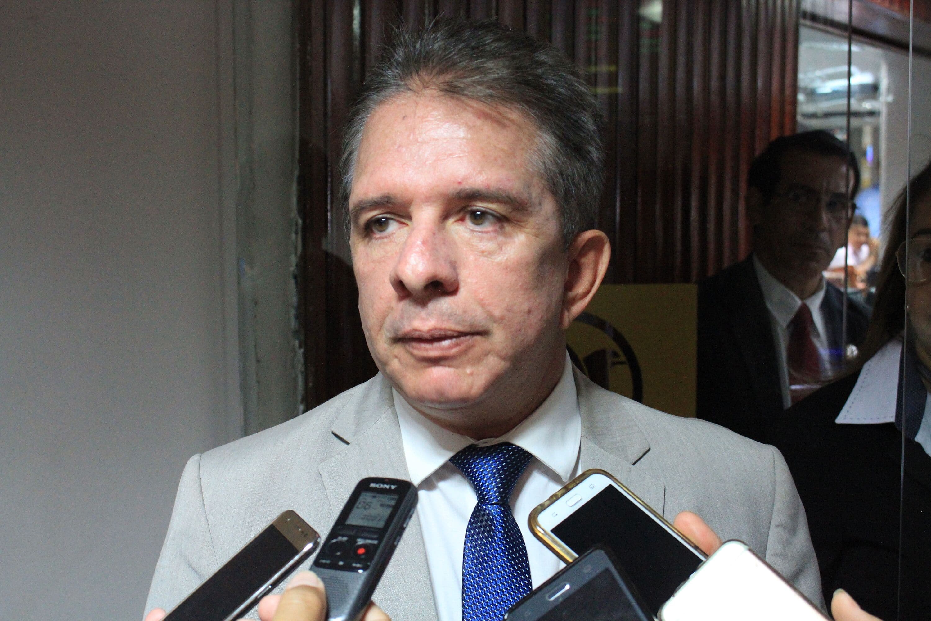 Nabor desmistifica presença em encontro do PRB e defende aliança entre PSB e PMDB