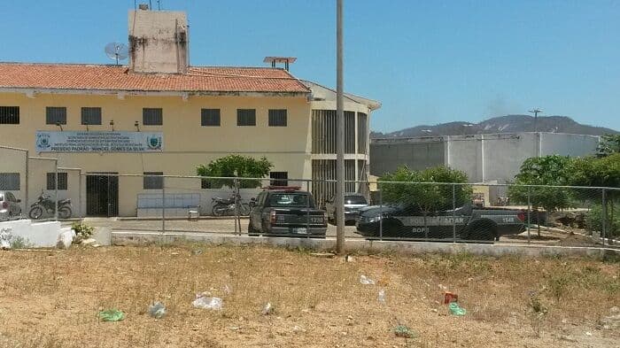 Detento é assassinado com golpes de espeto dentro de cela no Sertão do Estado