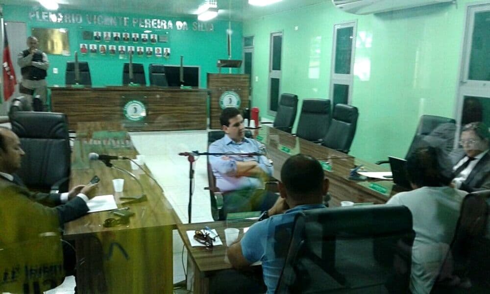 Conselho de Ética vai enviar vídeo com agressão de André Amaral à Câmara Federal